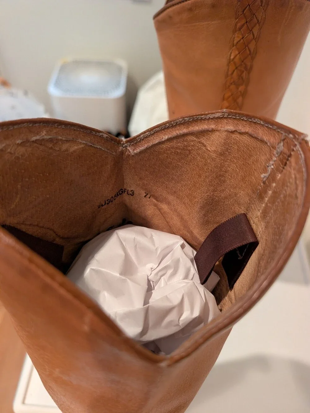 Vintage Frye Women's Leather Boots - Tan